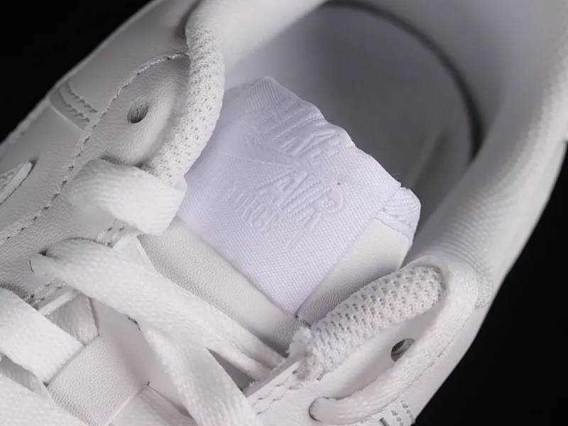 All categories Nk Air Force 1 Air Force series Nk Air Force 1 Low Air Force low-top XP version Nk Air Force 1'07 Low Air Force One Classic all-white low-top casual sneakers CW2288-111